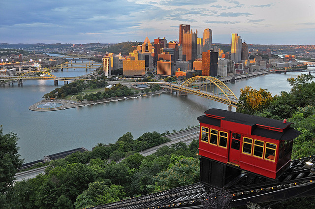 Classic View of Pittsburgh from Duquesne Incline, Pennsylvania, USA