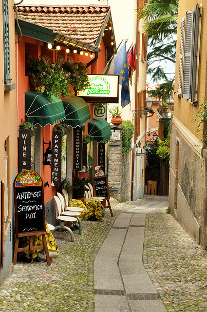 Side street in Bellagio, Lago Como, Italy