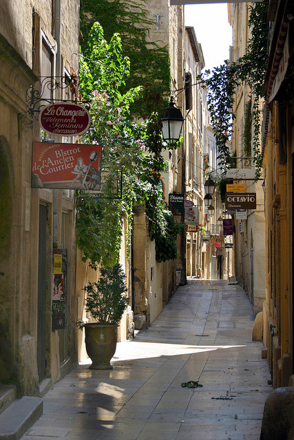 Rue de l'Ancien Courrier, the oldest street in Montpellier, France
